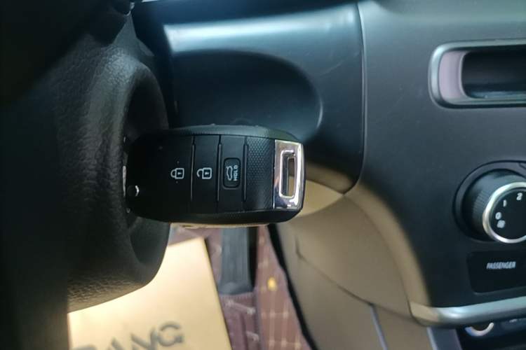 Used Kia K5 2015 2.0L Automatic GL Vehicle Key