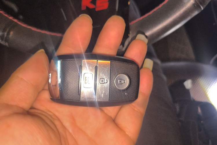 Used Kia K5 2015 2.0L Automatic LUX Vehicle Key