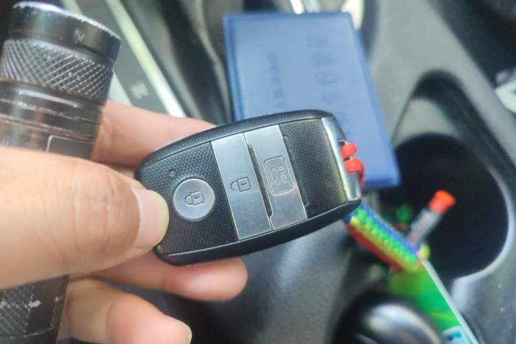 Used Kia K5 2015 2.0L Automatic LUX Vehicle Key
