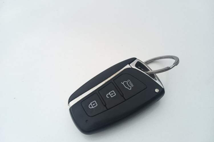 Used Kia K5 2015 2.0L Automatic GL Vehicle Key