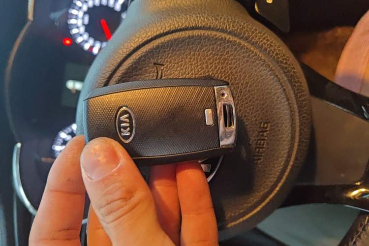 Used Kia K5 2015 2.0L Automatic LUX Vehicle Key