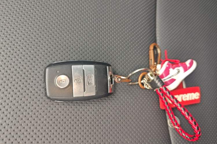 Used Kia K5 2015 2.0L Automatic LUX Vehicle Key