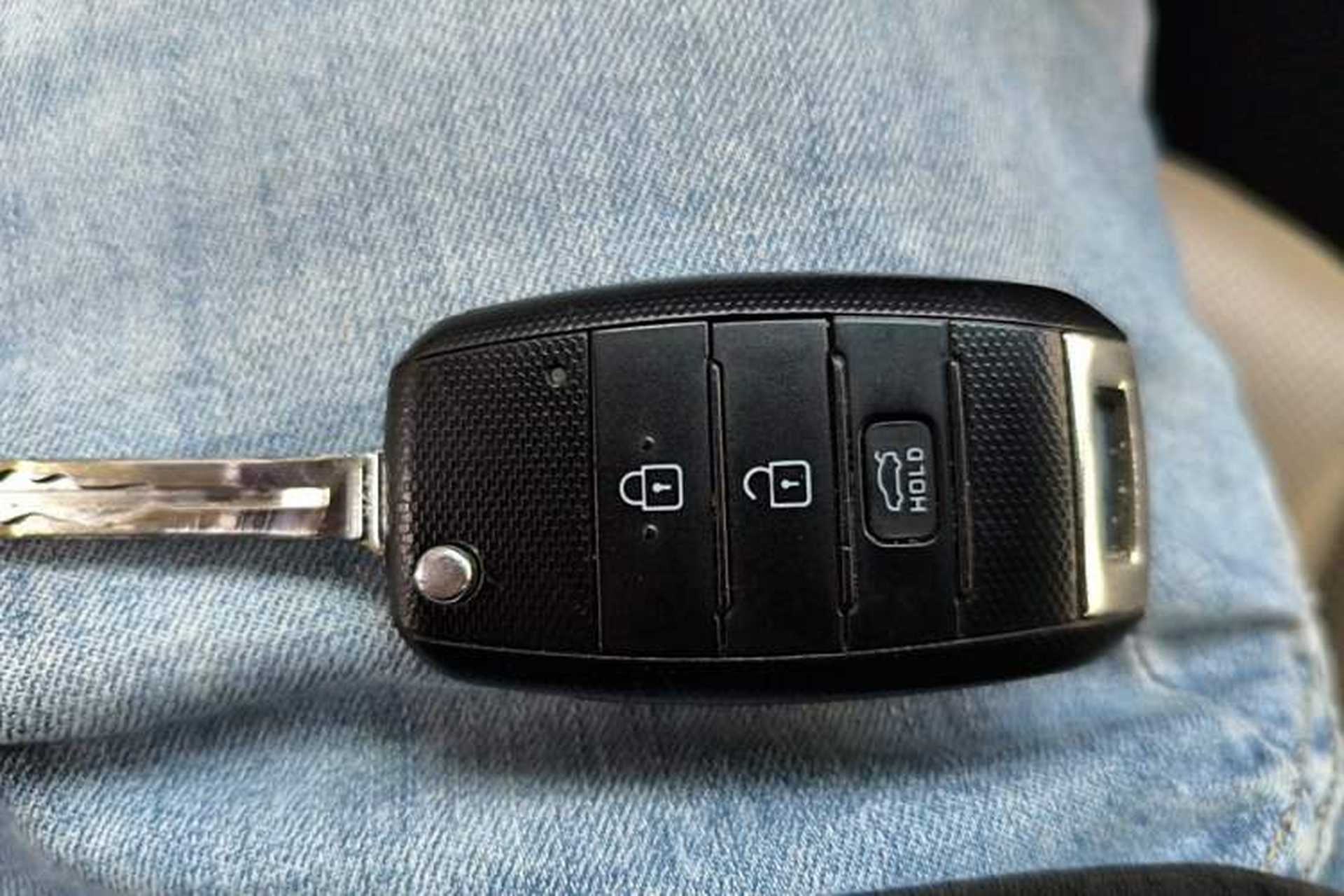 Used Kia K5 2015 2.0L Automatic GL Vehicle Key