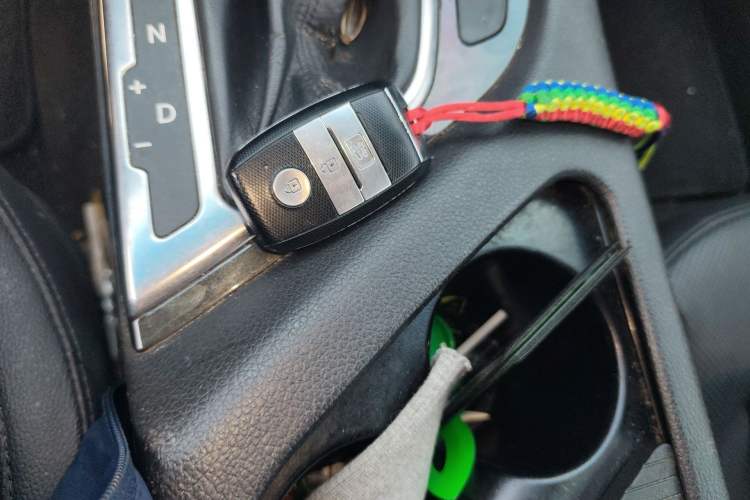 Used Kia K5 2015 2.0L Automatic LUX Vehicle Key