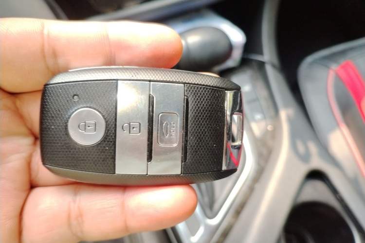 Used Kia K5 2015 2.0L Automatic LUX Vehicle Key