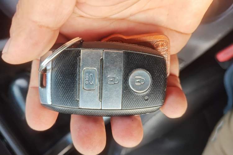 Used Kia K5 2015 2.0L Automatic LUX Vehicle Key