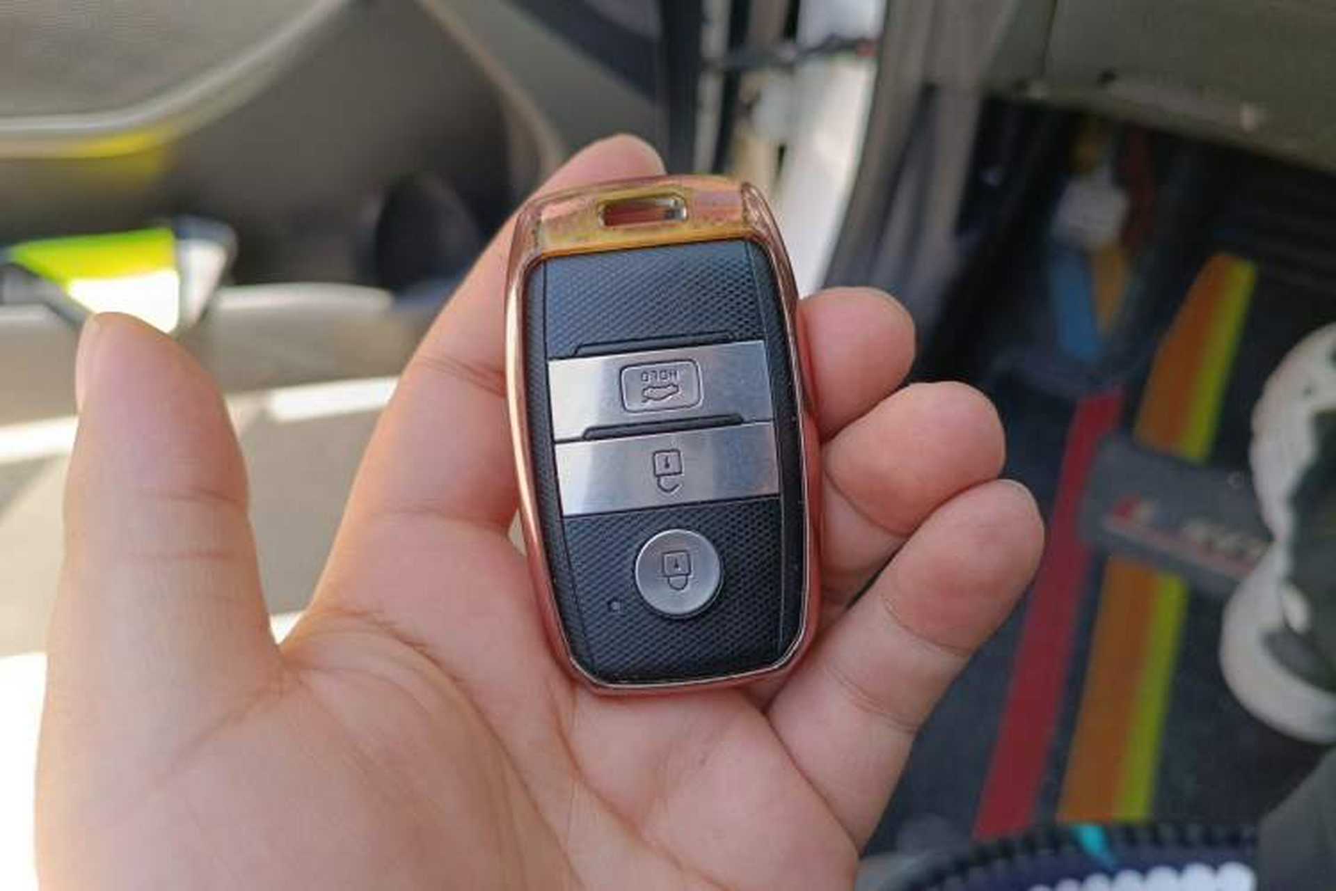 Used Kia K5 2015 2.0L Automatic LUX Vehicle Key