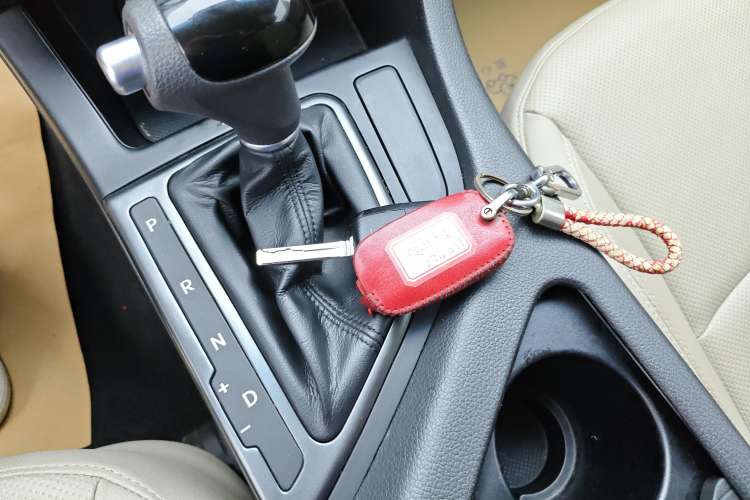 Used Kia K5 2015 2.0L Automatic GL Vehicle Key