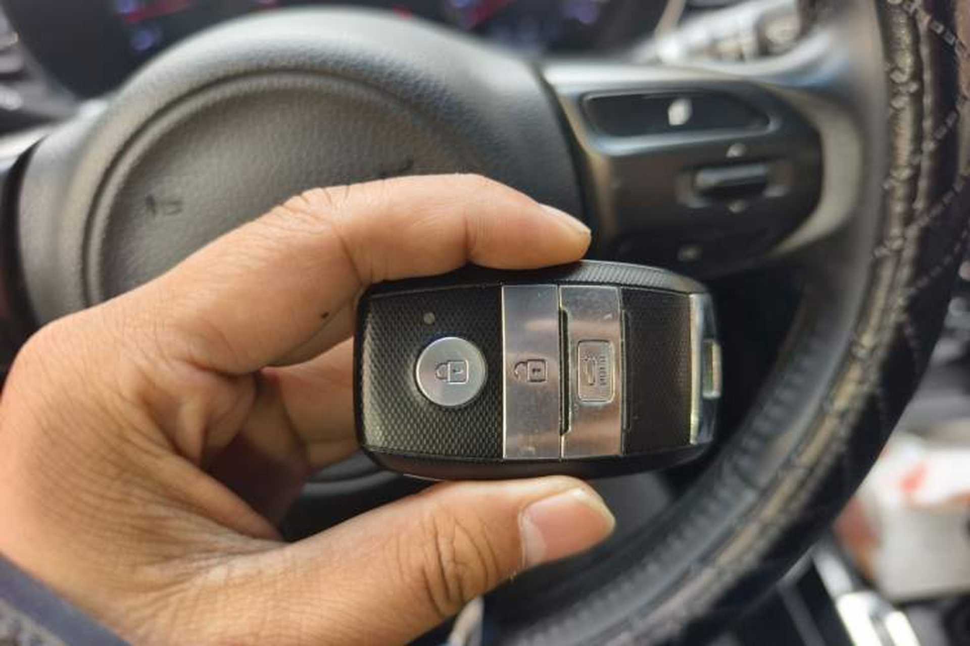 Used Kia K5 2015 2.0L Automatic Special Vehicle Key