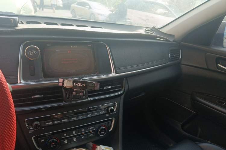Used Kia K5 2016 1.6T Automatic LUX Audio And AC Panel