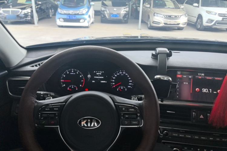 Used Kia K5 2016 1.6T Automatic PRM Center Console