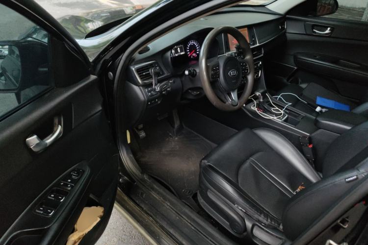 Used Kia K5 2016 2.0L Hybrid GLS Driver Seat
