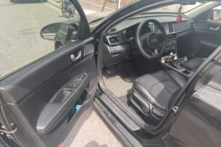Used Kia K5 2016 2.0L Hybrid GLS Driver Seat
