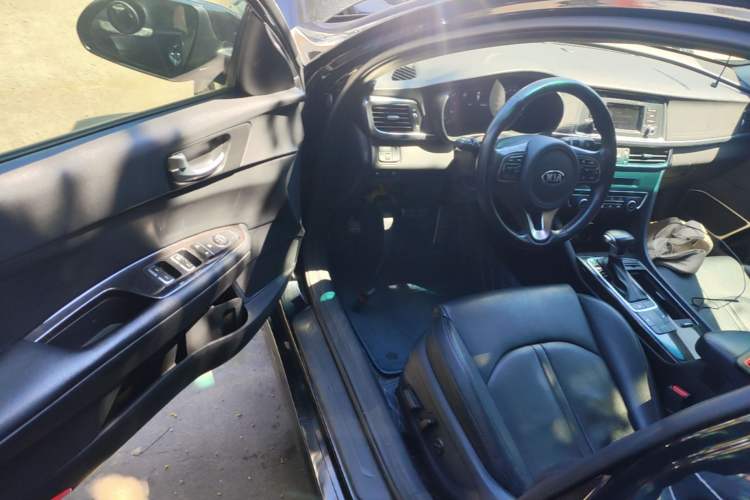 Used Kia K5 2016 2.0L Automatic LUX Driver Seat