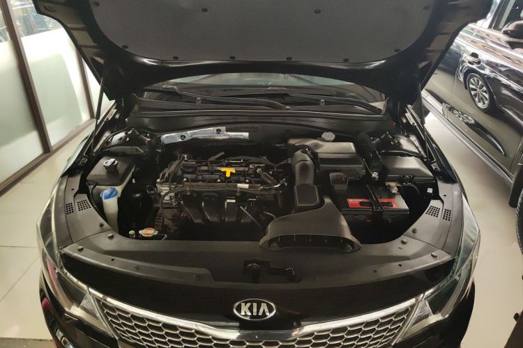 Used Kia K5 2016 2.0L Automatic GL Engine Bay