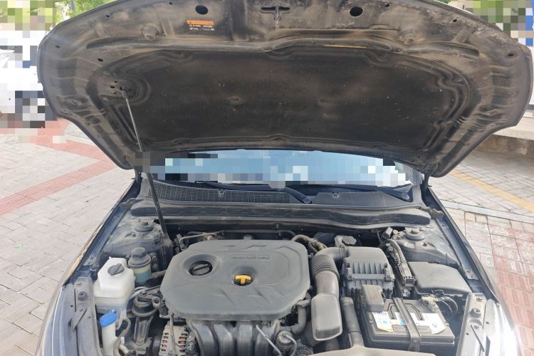Used Kia K5 2016 2.0L Automatic GL Engine Bay