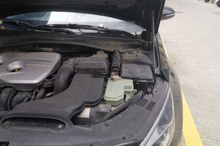 Used Kia K5 2016 2.0L Hybrid GLS Engine Bay Left