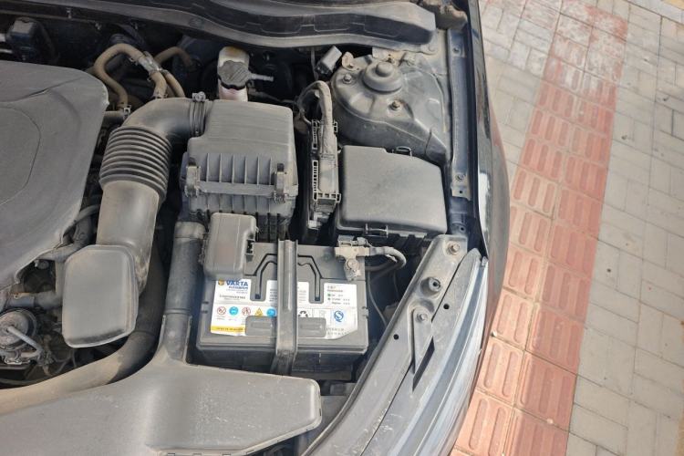 Used Kia K5 2016 2.0L Automatic GL Engine Bay Left