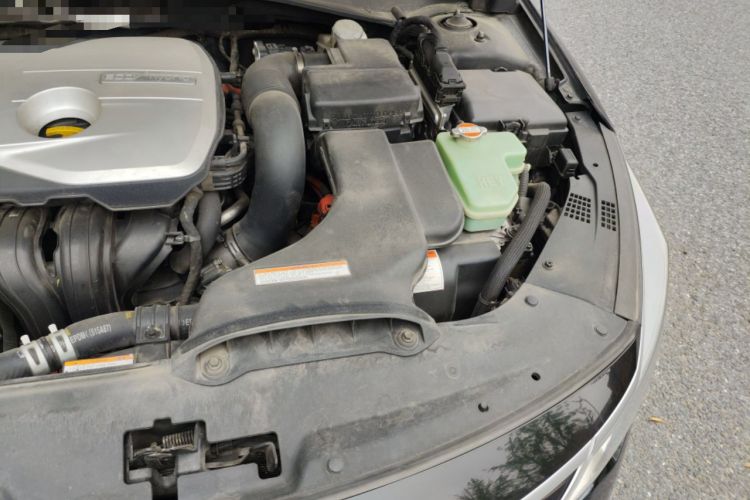 Used Kia K5 2016 2.0L Hybrid GLS Engine Bay Left