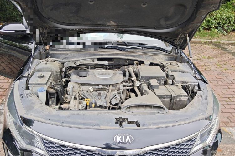 Used Kia K5 2016 1.6T Automatic LUX Engine Bay