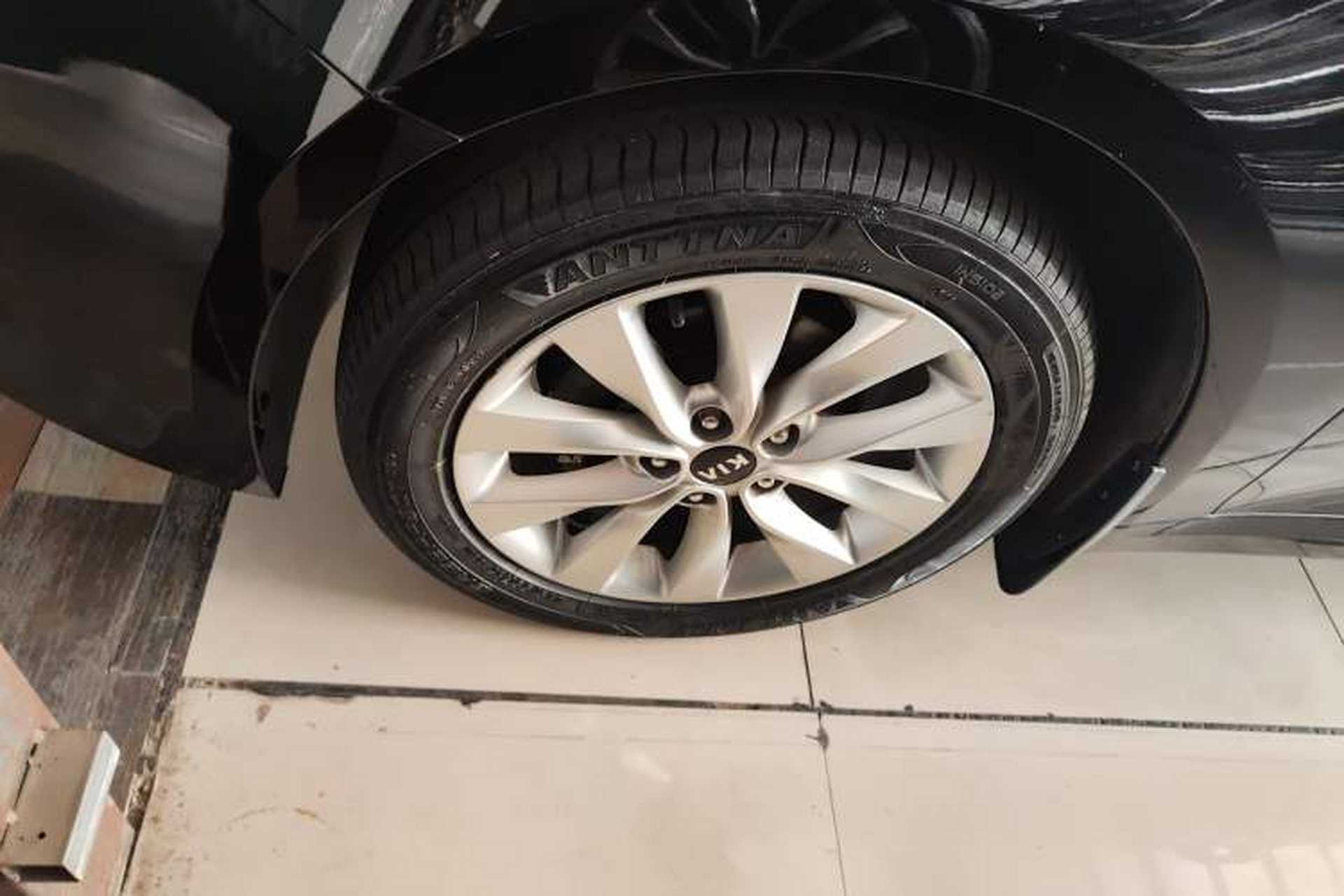 Used Kia K5 2016 2.0L Automatic GL Exterior 4