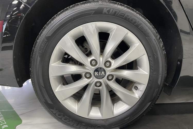 Used Kia K5 2016 1.6T Automatic LUX Exterior 7
