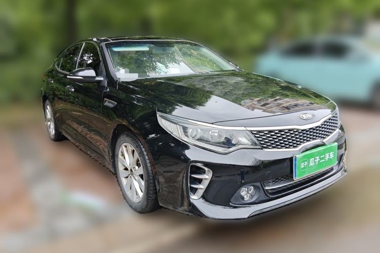 Used Kia K5 2016 1.6T Automatic LUX Front Right 45 Deg