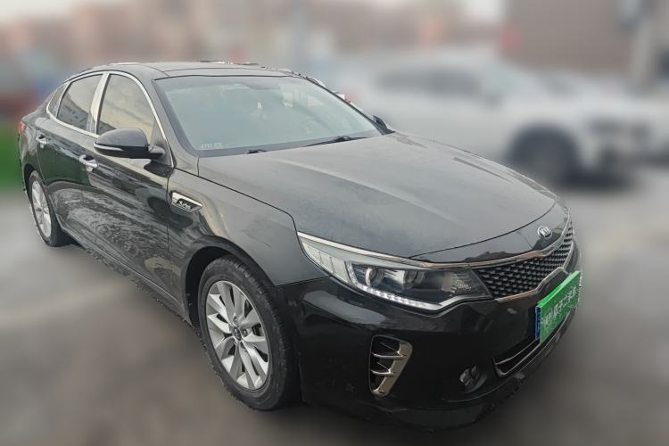 Used Kia K5 2016 1.6T Automatic LUX Front Right 45 Deg