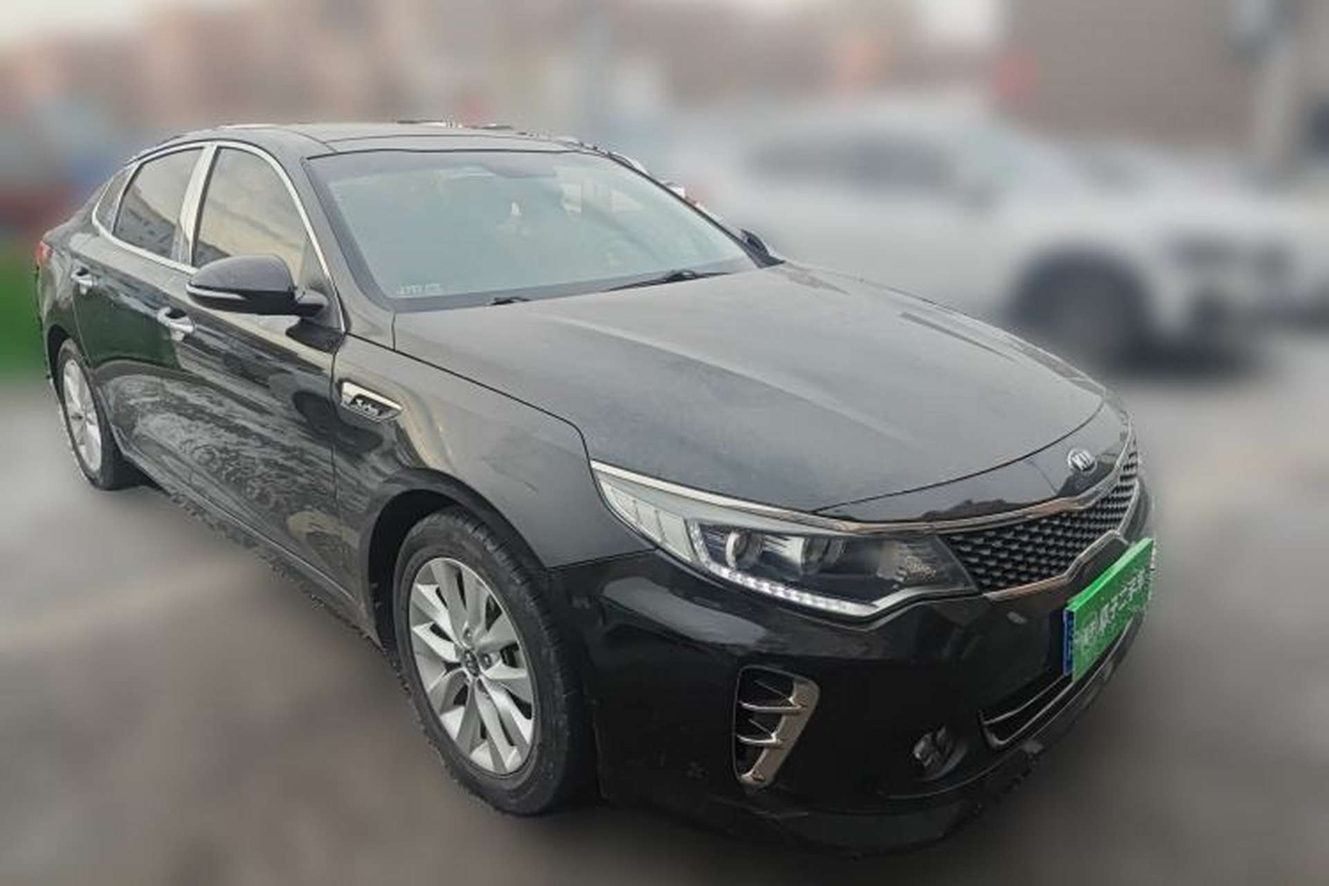 Used Kia K5 2016 1.6T Automatic LUX Front Right 45 Deg