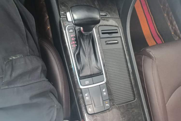 Used Kia K5 2016 1.6T Automatic PRM Gear Lever