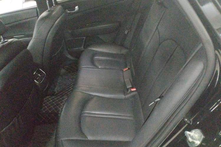 Used Kia K5 2016 1.6T Automatic PRM Interior 1
