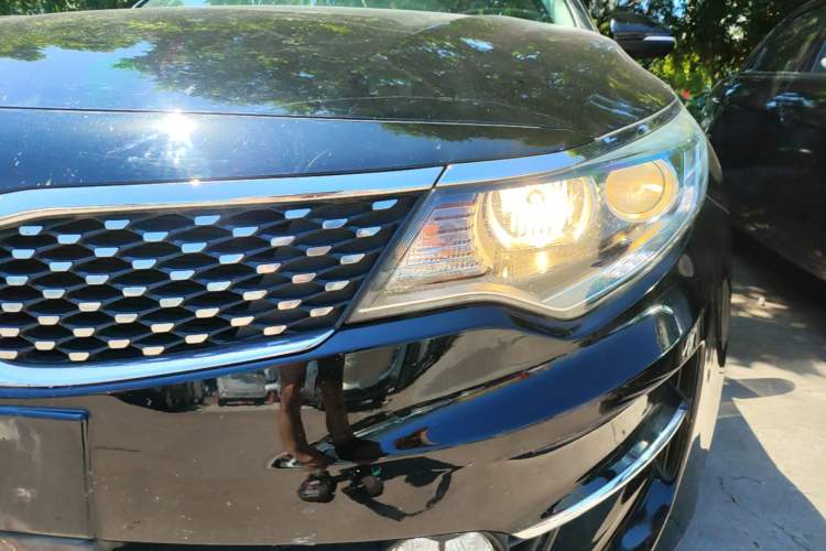 Used Kia K5 2016 2.0L Automatic LUX Left Front Headlight
