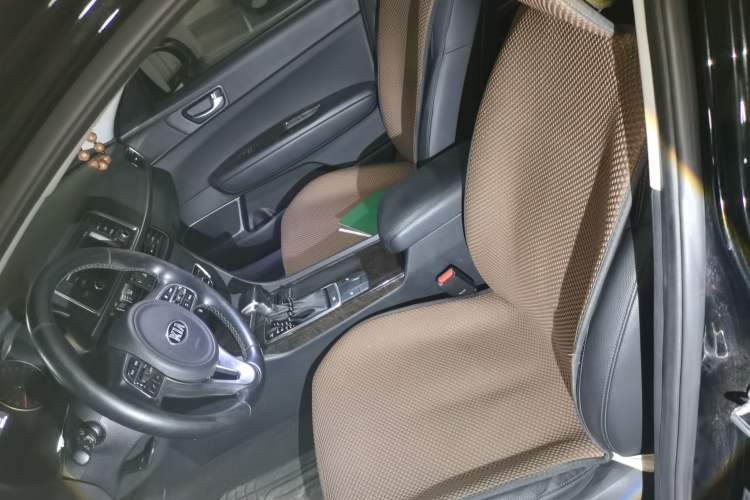 Used Kia K5 2016 2.0L Automatic LUX Left Front Seat