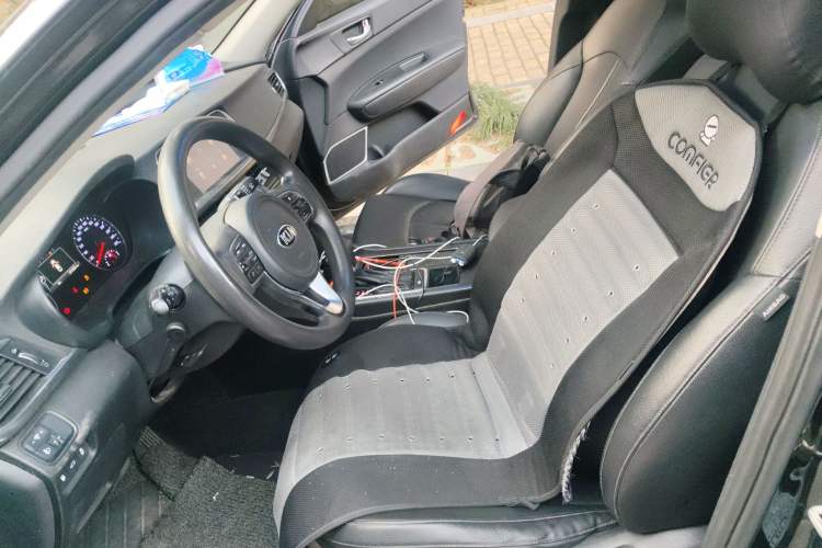 Used Kia K5 2016 2.0L Hybrid GLS Left Front Seat