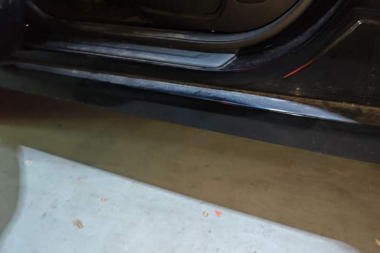 Used Kia K5 2016 1.6T Automatic LUX Left Side Sill