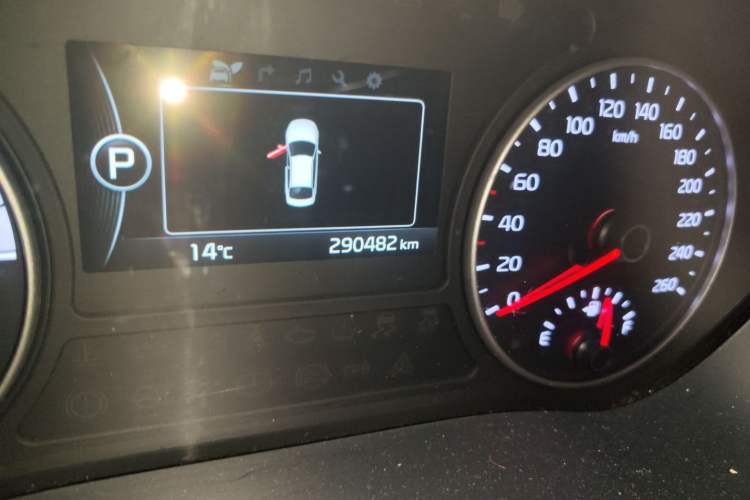 Used Kia K5 2016 2.0L Hybrid GLS Odometer Close Up