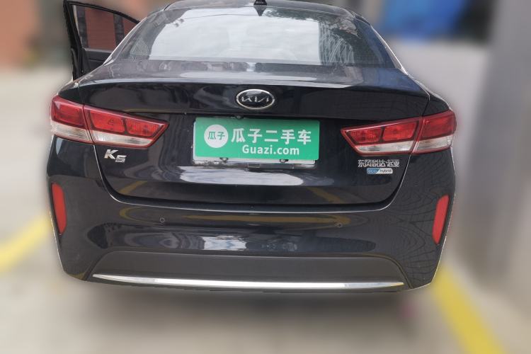 Used Kia K5 2016 2.0L Hybrid GLS Rear