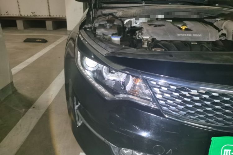 Used Kia K5 2016 2.0L Automatic LUX Right Front Headlight