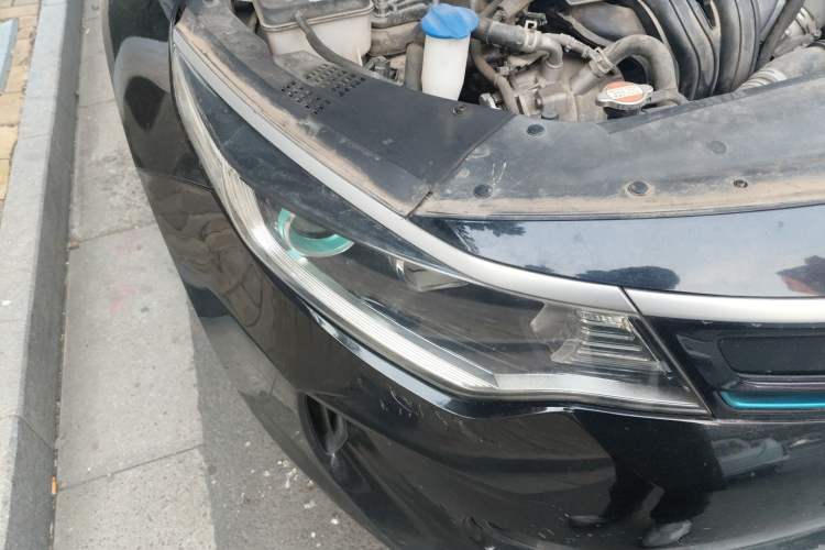 Used Kia K5 2016 2.0L Hybrid GLS Right Front Headlight