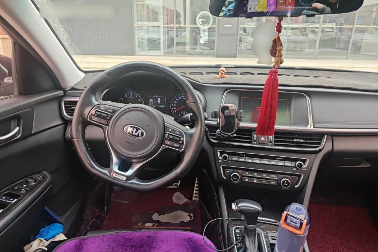 Used Kia K5 2016 1.6T Automatic LUX Steering Wheel