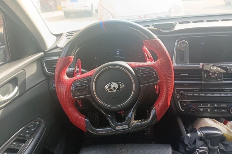 Used Kia K5 2016 1.6T Automatic LUX Steering Wheel