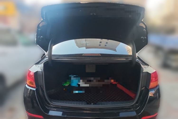 Used Kia K5 2016 2.0L Automatic GL Trunk