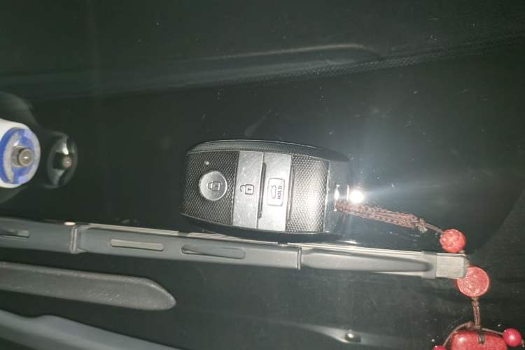 Used Kia K5 2016 2.0L Automatic LUX Vehicle Key