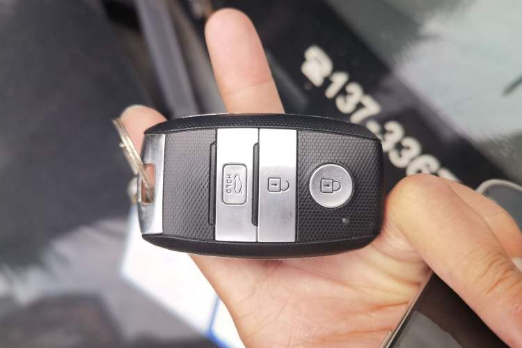 Used Kia K5 2016 2.0L Hybrid GLS Vehicle Key
