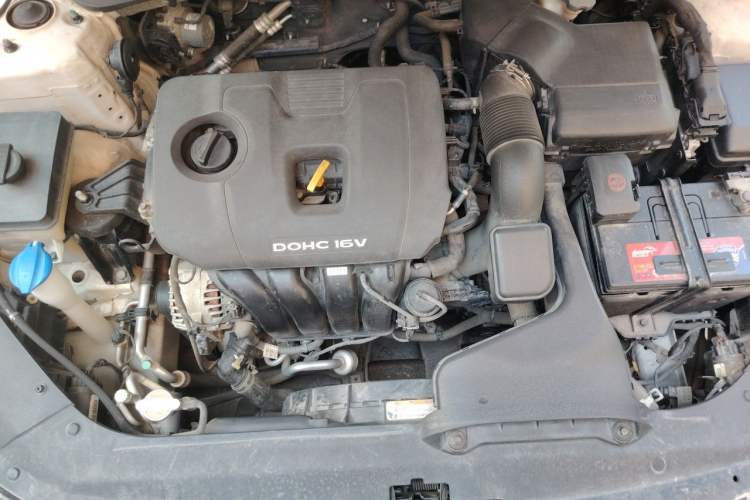 Used Kia K5 2016 2.0L Automatic GLS Engine Bay
