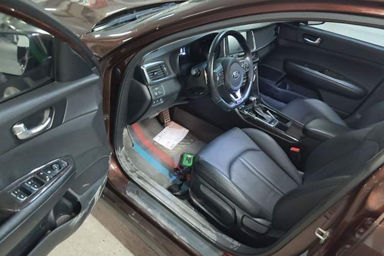 Used Kia K5 2016 1.6T Automatic LUX Driver Seat