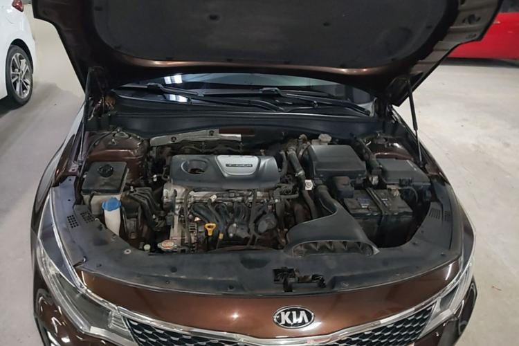 Used Kia K5 2016 1.6T Automatic LUX Engine Bay