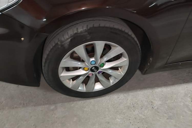 Used Kia K5 2016 1.6T Automatic LUX Exterior 4