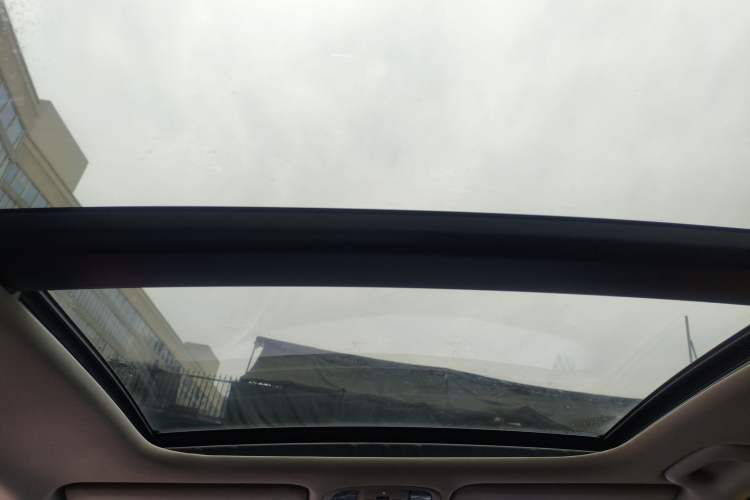 Used Kia K5 2016 1.6T Automatic LUX Headliner