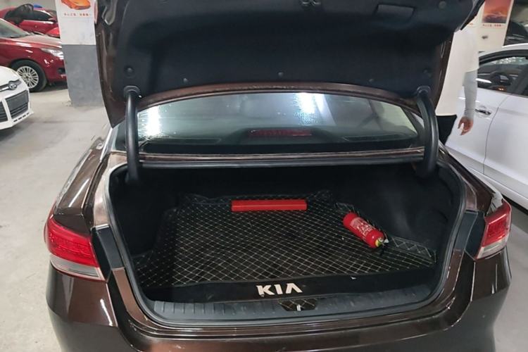 Used Kia K5 2016 1.6T Automatic LUX Trunk